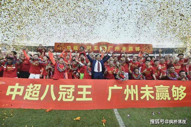 他仍然是曼联最好的后卫，但他在队里这两年半里，他的伤病一直都是问题，瓦拉内已经因伤缺席了曼联的37场比赛，无论曼联做出什么决定，本赛季都可能是瓦拉内在队的倒数第二个赛季。